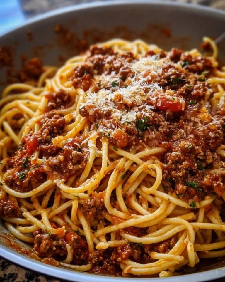 Schnelles Spaghetti-Pot-Rezept mit Hackfleisch in einem Topf zubereitet