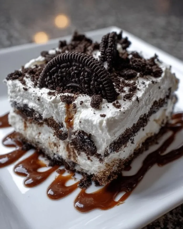 Dekadente No-Bake Oreo-Lasagne mit Schichten aus Keksen und Creme