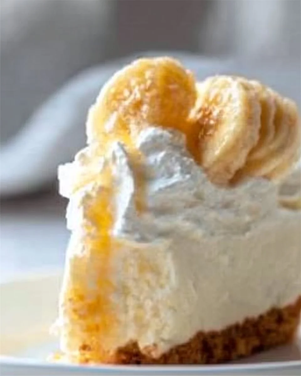No-Bake Bananenpudding-Käsekuchen mit Bananen und Käsekuchenfüllung
